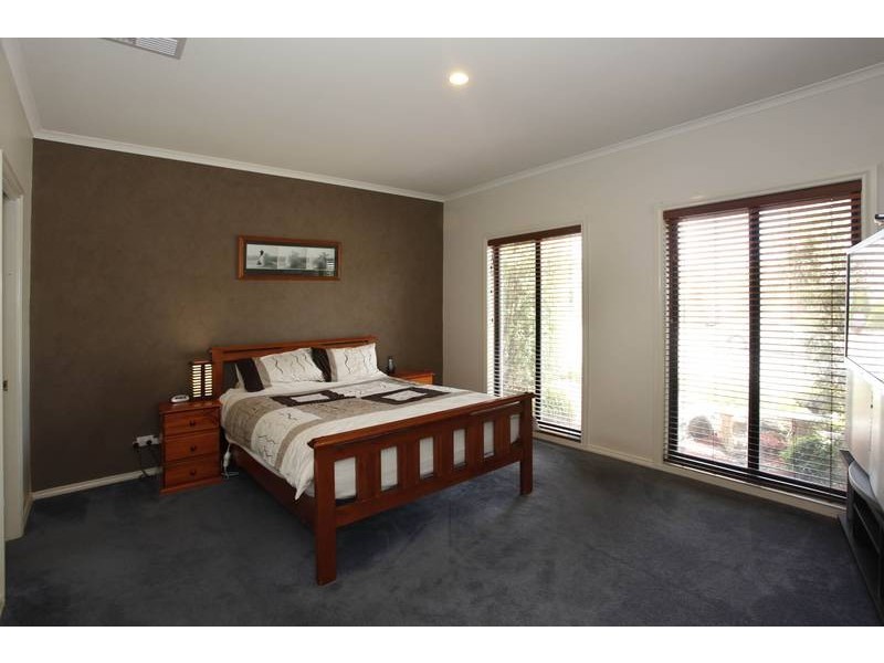 4 Thornley Drive, Berwick VIC 3806