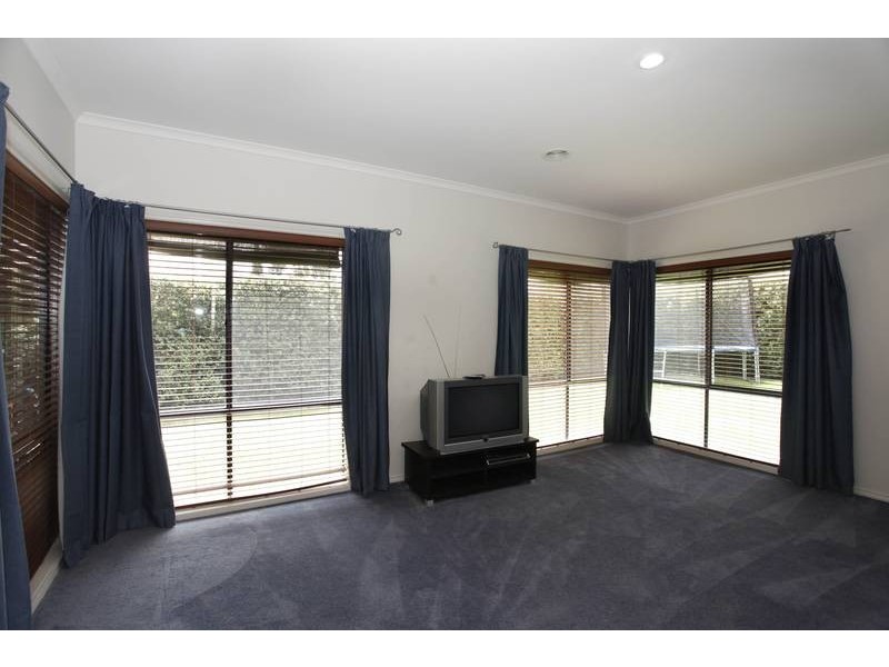 4 Thornley Drive, Berwick VIC 3806