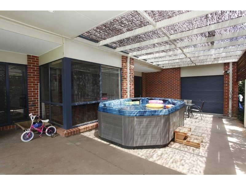 4 Thornley Drive, Berwick VIC 3806