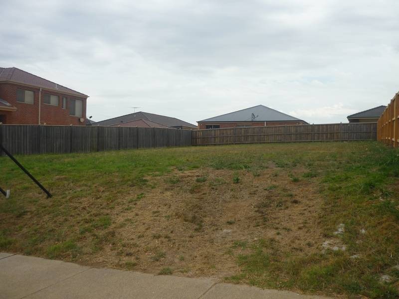 Lot 2208, 113 Berwick Springs Promenade, Narre Warren South VIC 3805