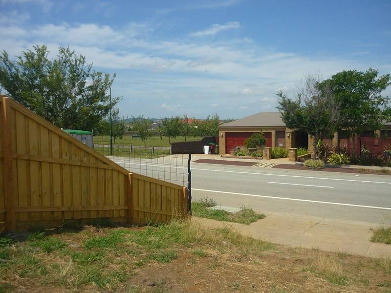 Lot 2208, 113 Berwick Springs Promenade, Narre Warren South VIC 3805