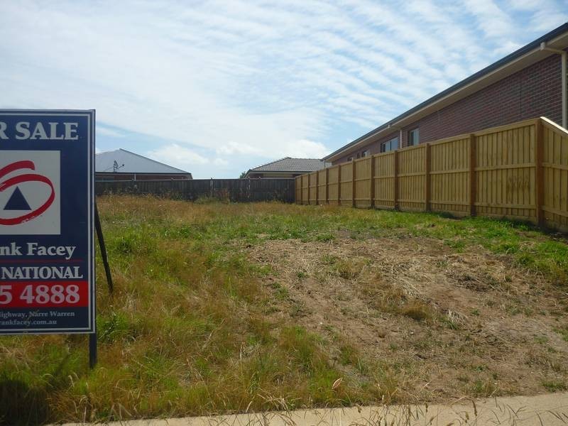 Lot 2208, 113 Berwick Springs Promenade, Narre Warren South VIC 3805