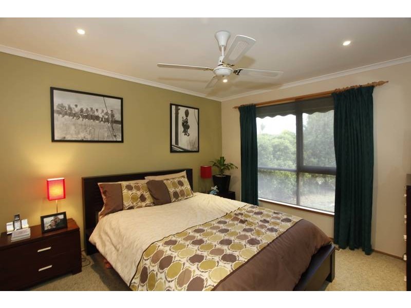 24 Facey Court, Narre Warren VIC 3805