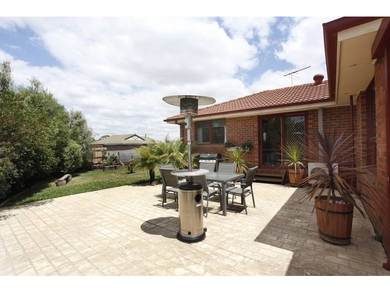 24 Facey Court, Narre Warren VIC 3805