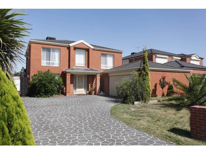 92 Emily Drive, Hallam VIC 3803