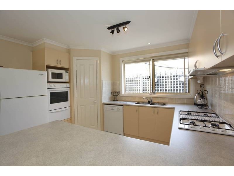 2 Ella Court, Narre Warren VIC 3805