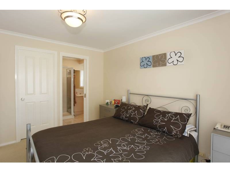 2 Ella Court, Narre Warren VIC 3805