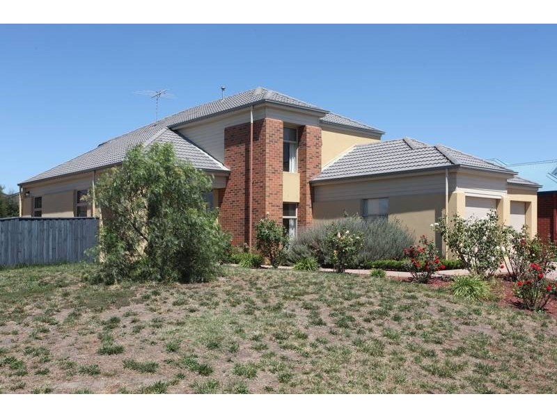 13 Shay Close, Narre Warren South VIC 3805