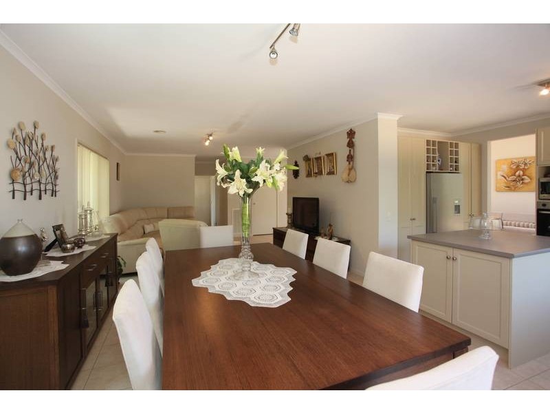 13 Shay Close, Narre Warren South VIC 3805