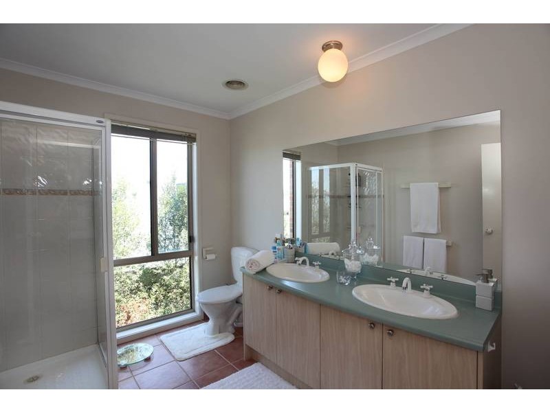 13 Shay Close, Narre Warren South VIC 3805