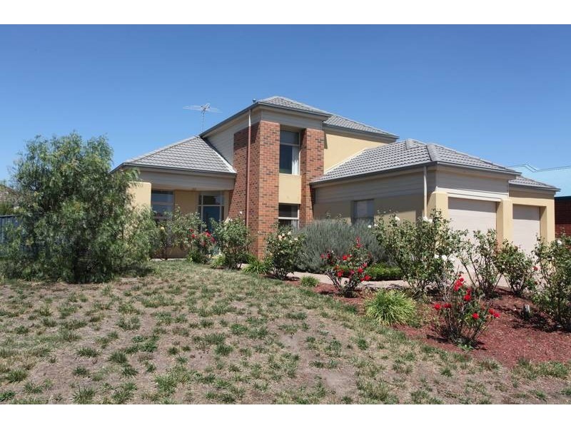 13 Shay Close, Narre Warren South VIC 3805