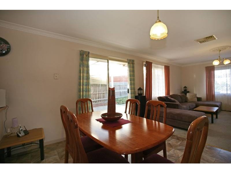 4 Lighthorse Crescent, Narre Warren South VIC 3805