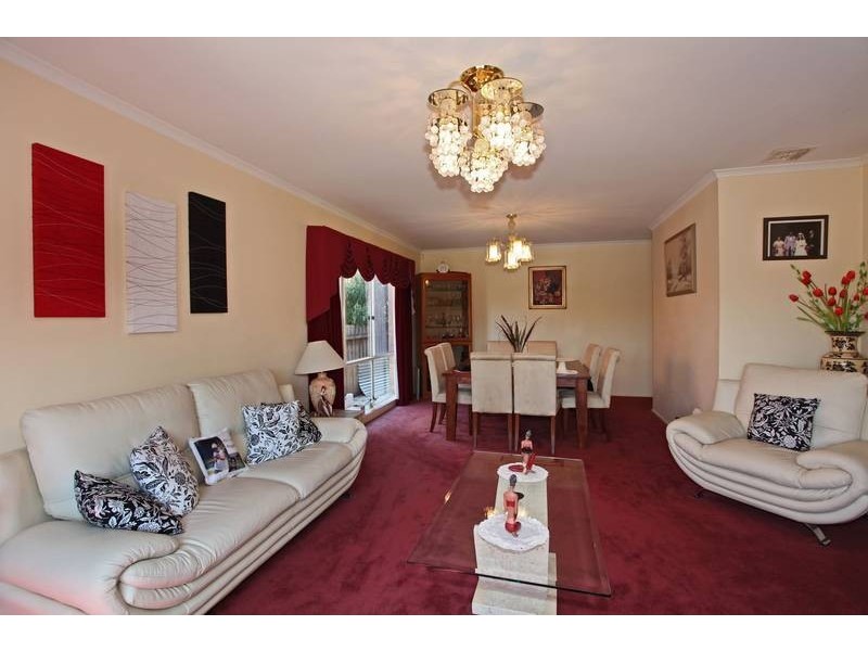 22 Allardice Parade, Berwick VIC 3806