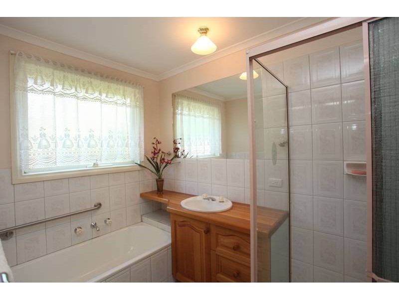 10 Nullica Court, Berwick VIC 3806