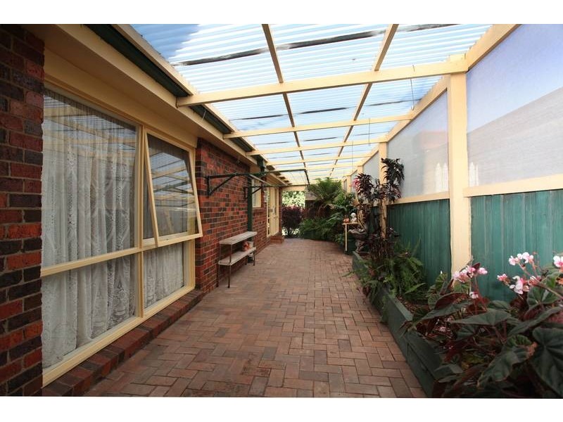 10 Nullica Court, Berwick VIC 3806