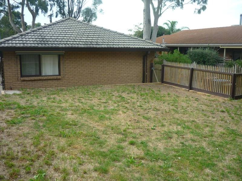 21 Cloverset Avenue, Narre Warren VIC 3805