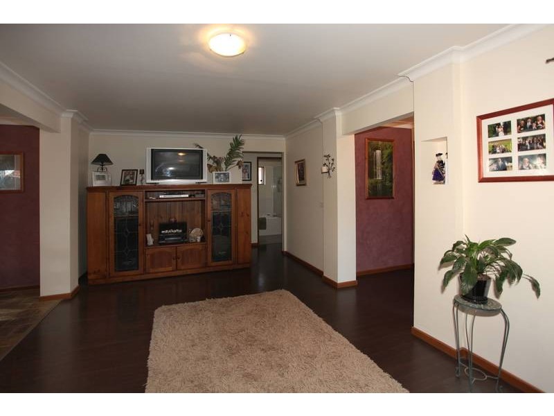 32 Tamarisk Road, Narre Warren VIC 3805