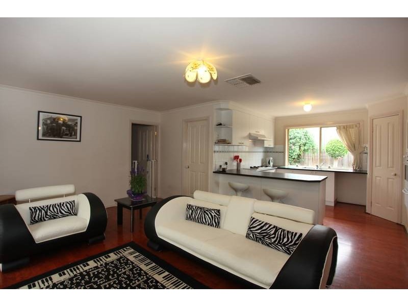 4 Mitchell Court, Berwick VIC 3806