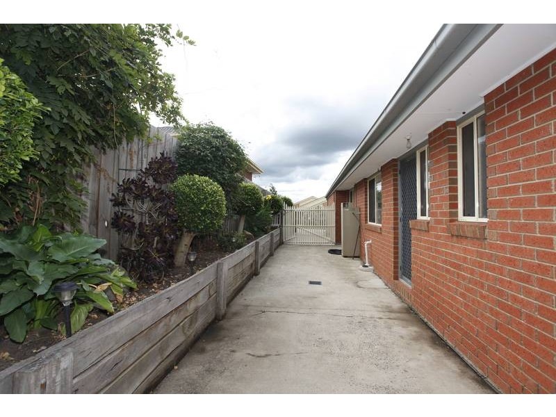 4 Mitchell Court, Berwick VIC 3806