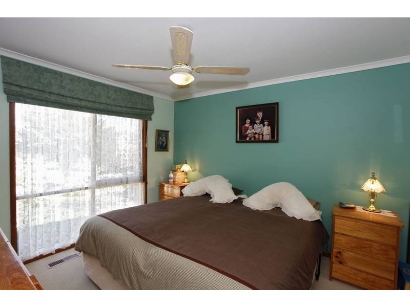 16 Ohio Crescent, Narre Warren VIC 3805