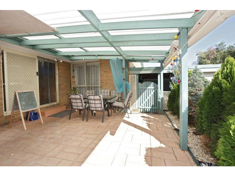 16 Ohio Crescent, Narre Warren VIC 3805