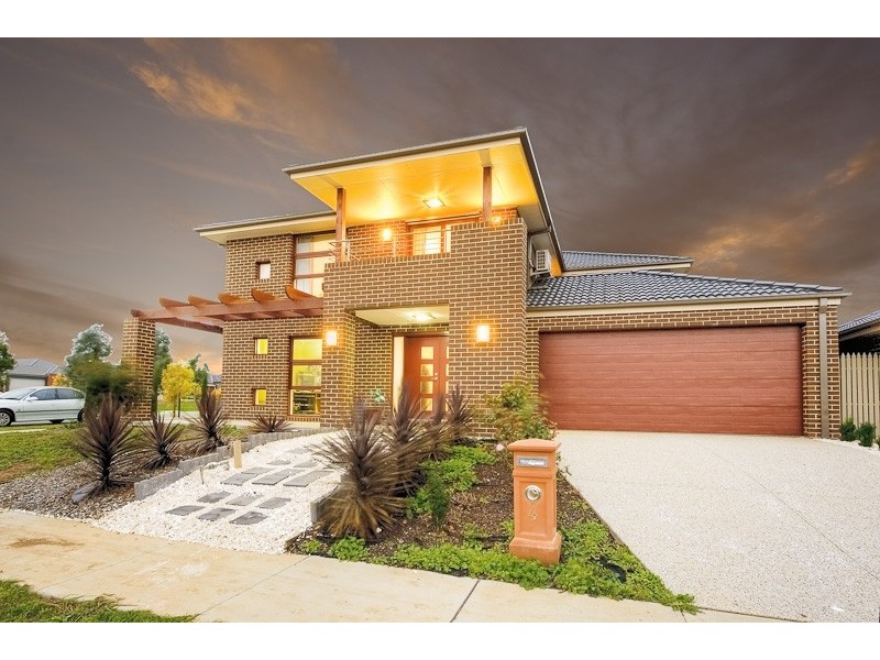 4 Kirrabilli Parade, Berwick VIC 3806