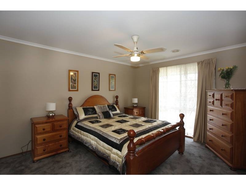 25 Facey Court, Narre Warren VIC 3805