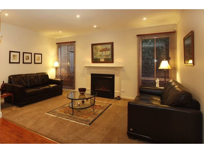 11 View Park Circuit, Narre Warren South VIC 3805