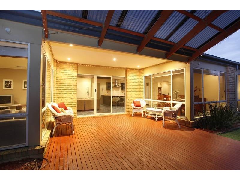 11 View Park Circuit, Narre Warren South VIC 3805