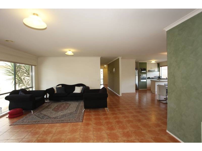 12 Malabar Court, Narre Warren South VIC 3805