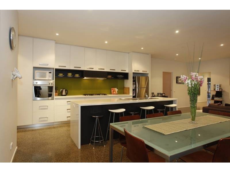 6 Lowanna Street, Berwick VIC 3806