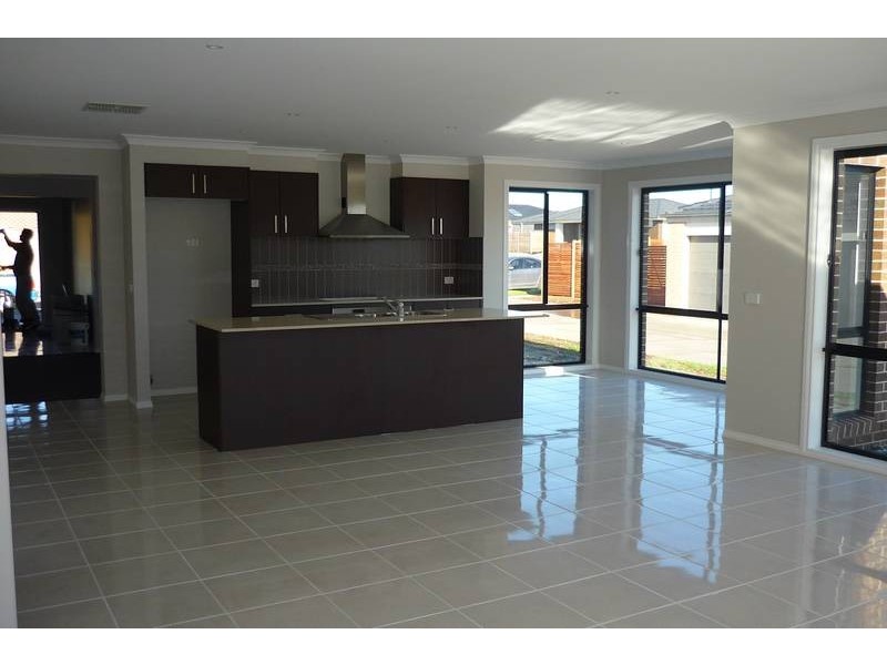 LOT 3018 Retreat Avenue, Cranbourne North VIC 3977