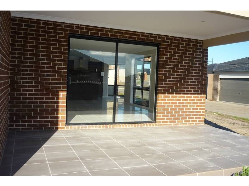 LOT 3018 Retreat Avenue, Cranbourne North VIC 3977