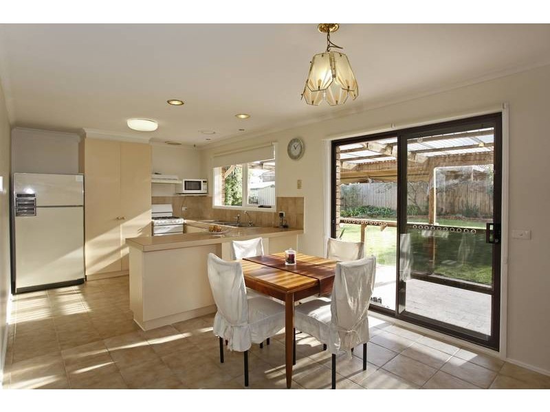 35 Bosco Close, Narre Warren VIC 3805