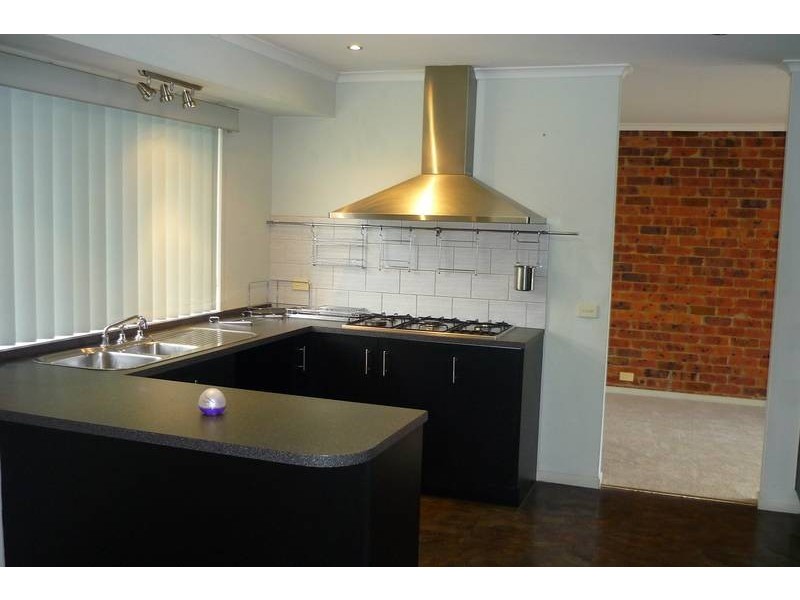 1 Nana Walk, Narre Warren South VIC 3805