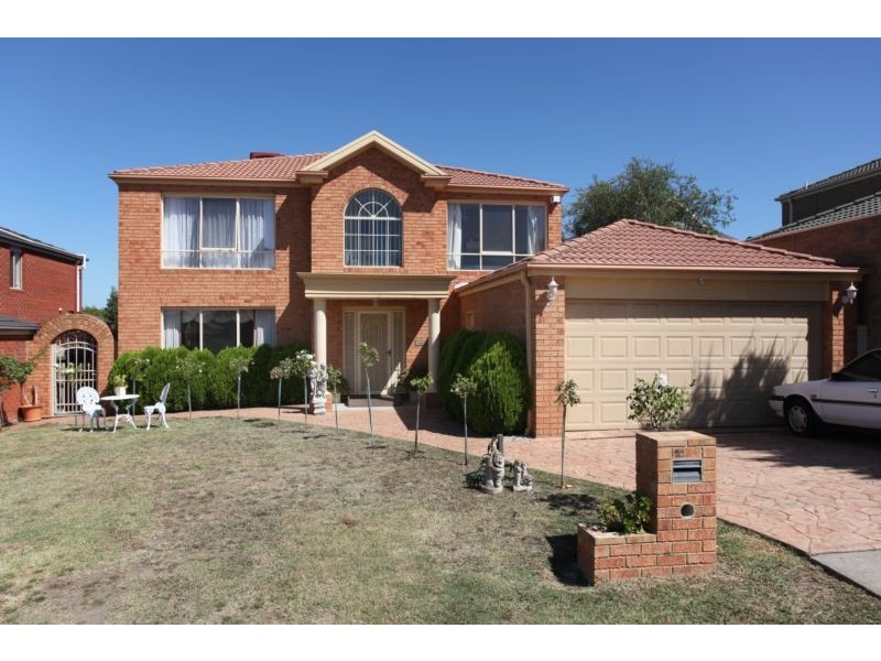 22 Allardice Parade, Berwick VIC 3806