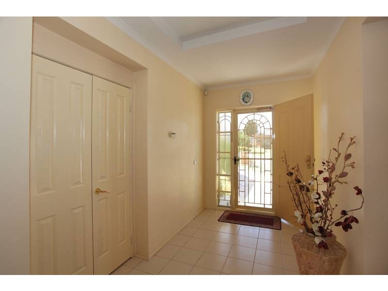 22 Allardice Parade, Berwick VIC 3806