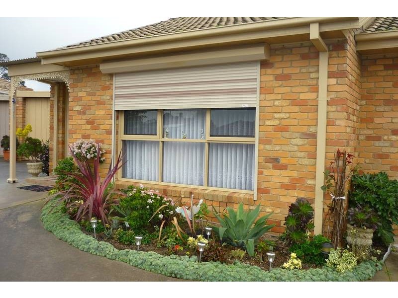 1/13 Wallowa Crescent, Narre Warren VIC 3805