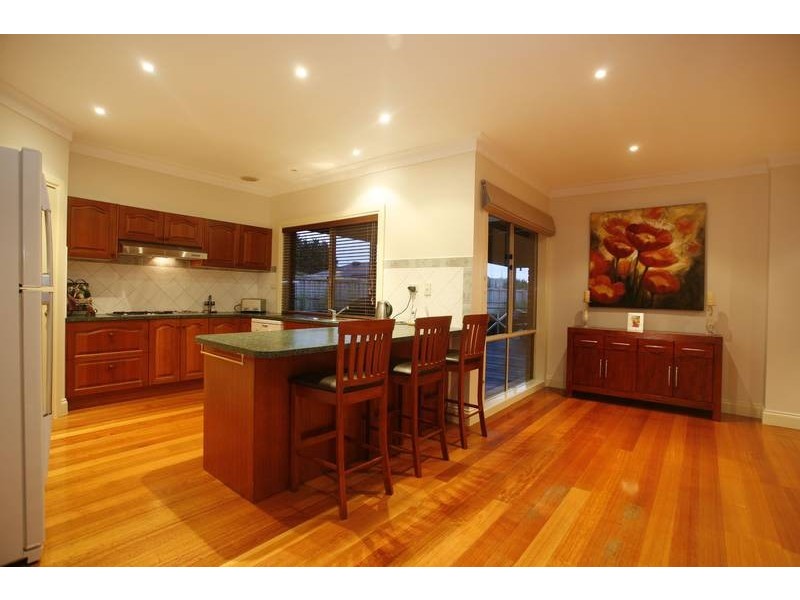 5 Garden View Court, Narre Warren North VIC 3804