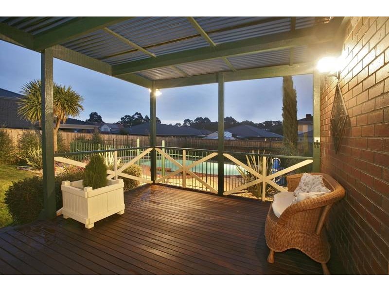 5 Garden View Court, Narre Warren North VIC 3804