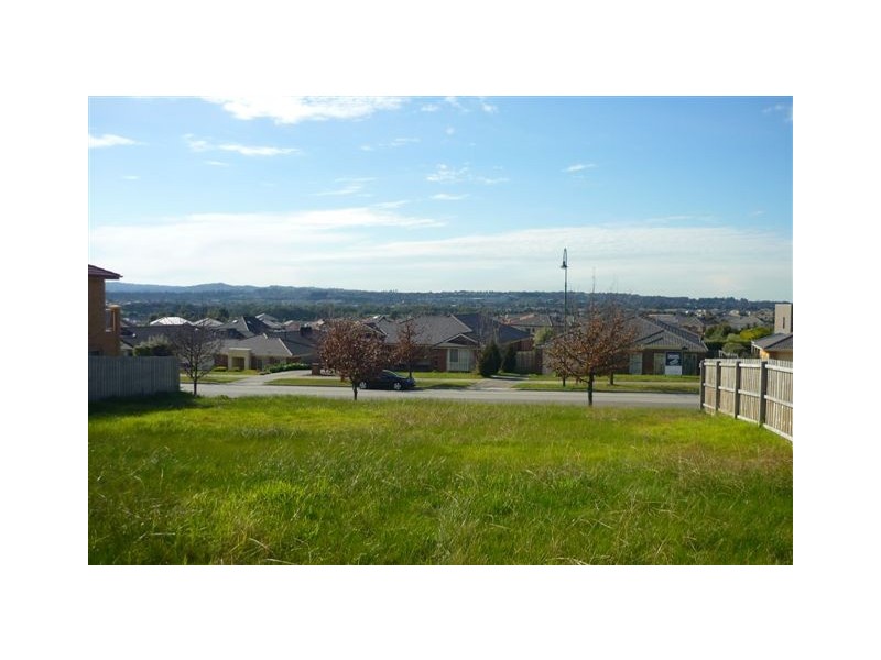 Lot 186, 77 Berwick Springs Promenade, Narre Warren South VIC 3805
