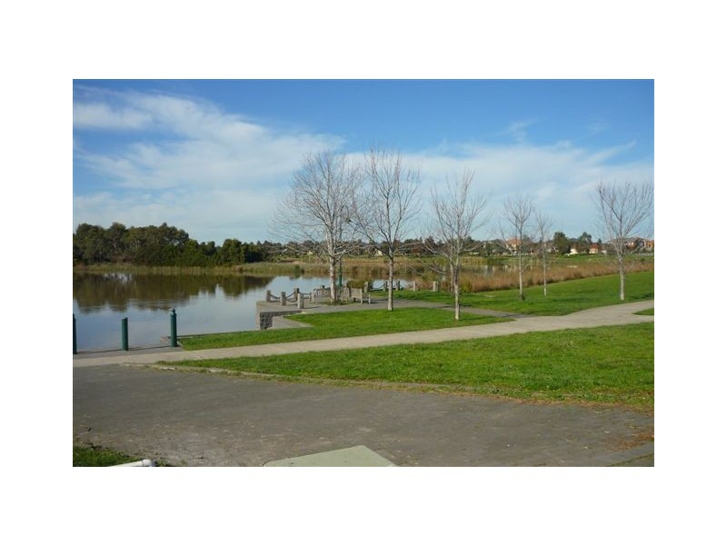 Lot 186, 77 Berwick Springs Promenade, Narre Warren South VIC 3805
