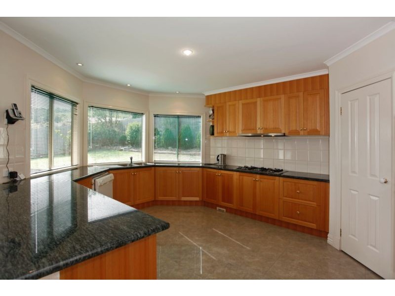 66 Montbrae Circuit, Narre Warren VIC 3805