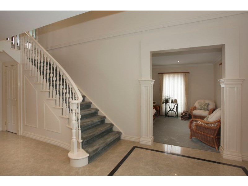 66 Montbrae Circuit, Narre Warren VIC 3805