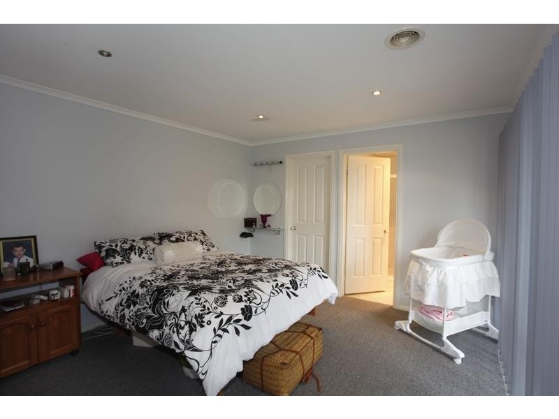 6 Vance Court, Narre Warren VIC 3805