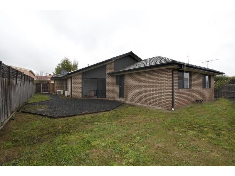 6 Vance Court, Narre Warren VIC 3805