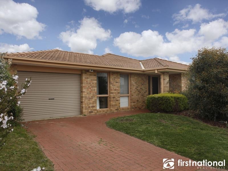 12 Waverley Close, Narre Warren VIC 3805