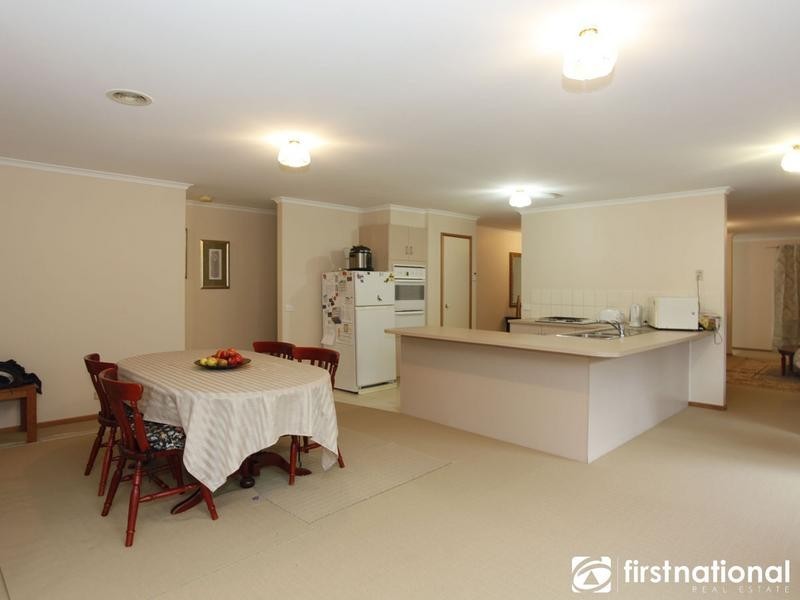 12 Waverley Close, Narre Warren VIC 3805