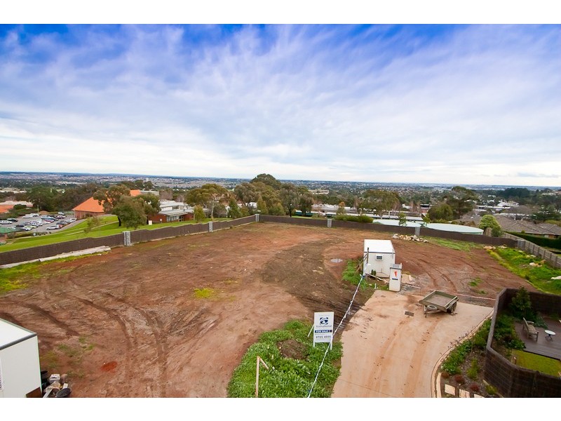 12B-48 Langmore Lane, Berwick VIC 3806