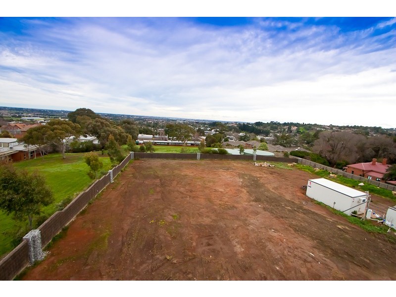 12B-48 Langmore Lane, Berwick VIC 3806